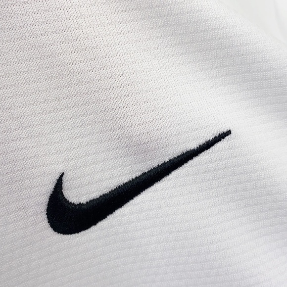 NIKE Essential DriFIT Half Zip Golf Pullover AS IS - Picture 5 of 12